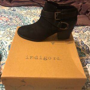 Indigo rd. Black booties